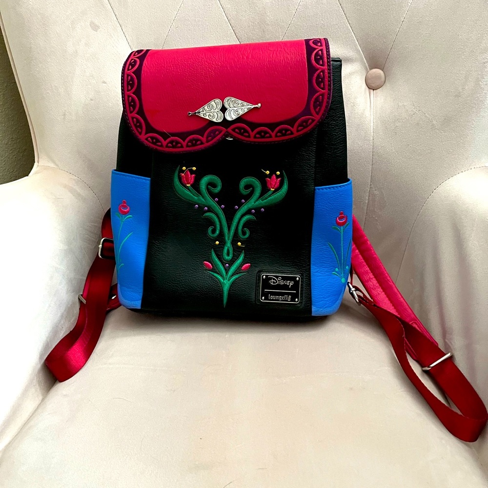 Disney Loungefly Princess Anna Bag. Smoke-free home. Used a few times.
